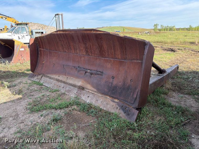 image for item FJ0520 1971 Caterpillar D9G dozer