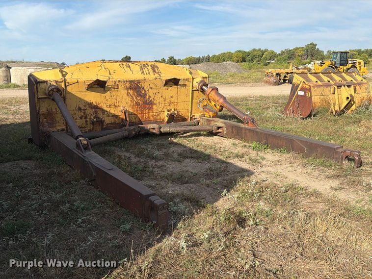 image for item FJ0520 1971 Caterpillar D9G dozer