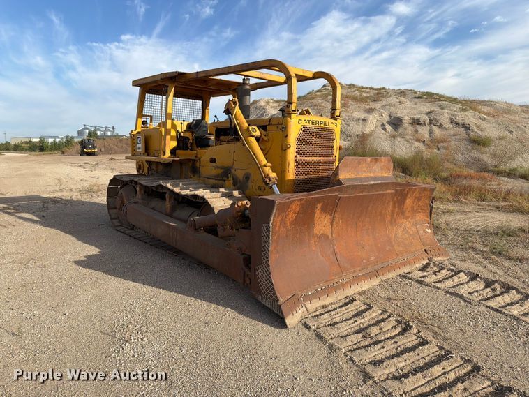 image for item FJ0521 1972 Caterpillar D8H dozer