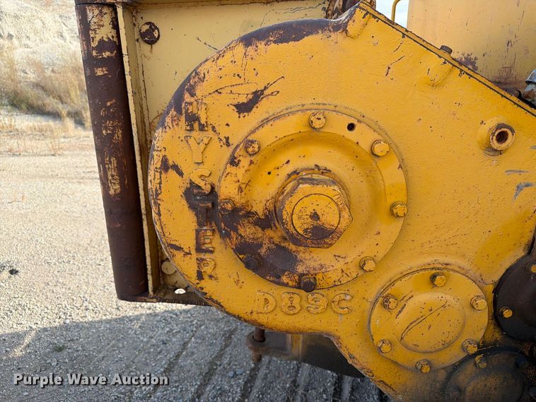 image for item FJ0521 1972 Caterpillar D8H dozer