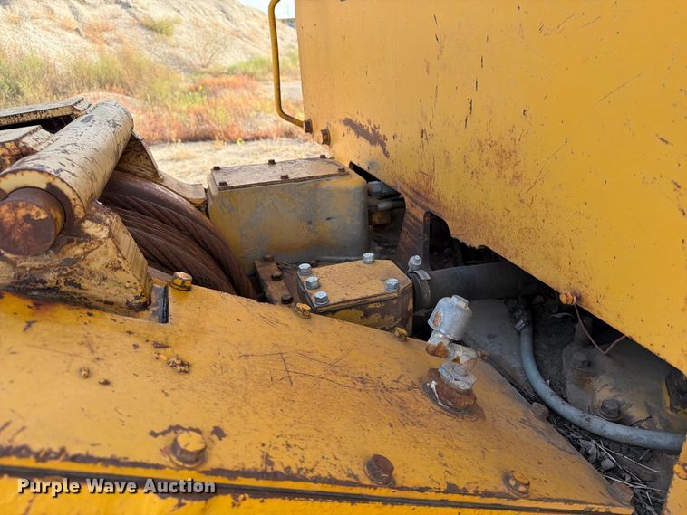 image for item FJ0521 1972 Caterpillar D8H dozer