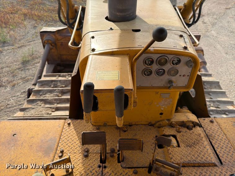 image for item FJ0521 1972 Caterpillar D8H dozer