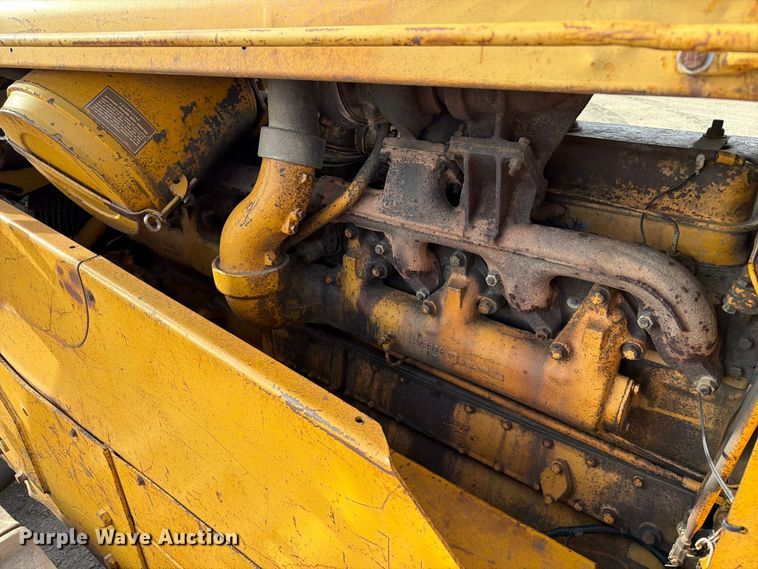 image for item FJ0521 1972 Caterpillar D8H dozer
