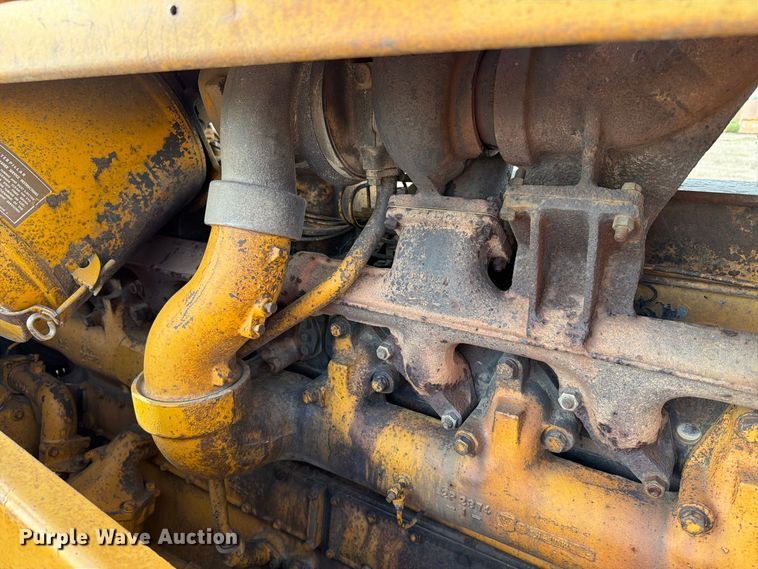 image for item FJ0521 1972 Caterpillar D8H dozer
