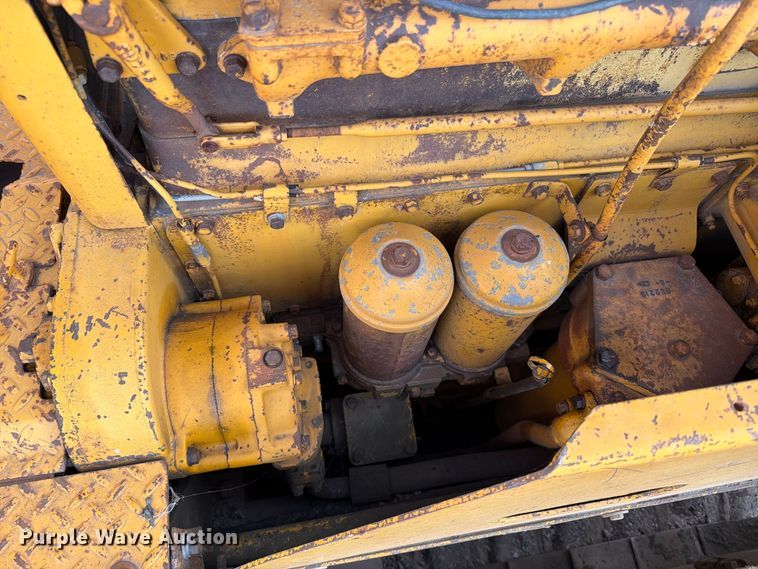 image for item FJ0521 1972 Caterpillar D8H dozer