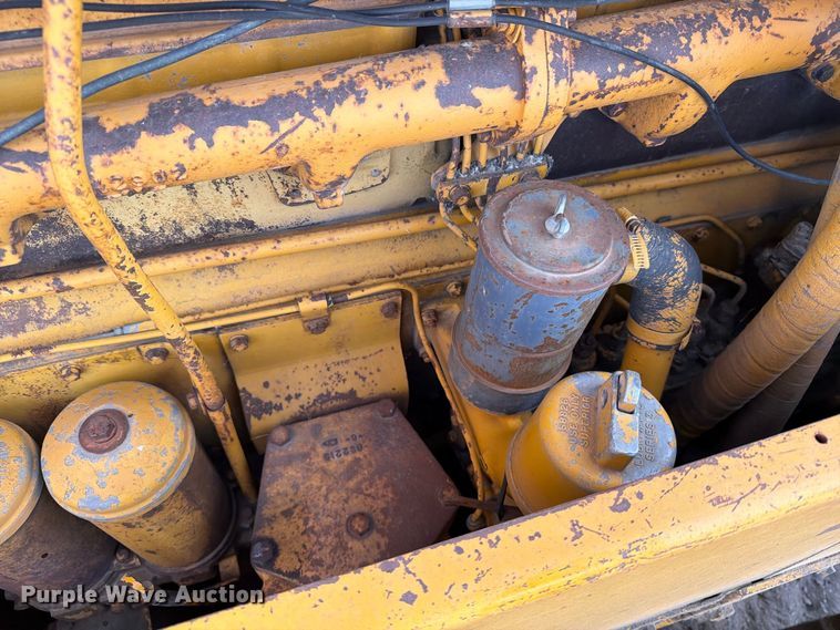 image for item FJ0521 1972 Caterpillar D8H dozer