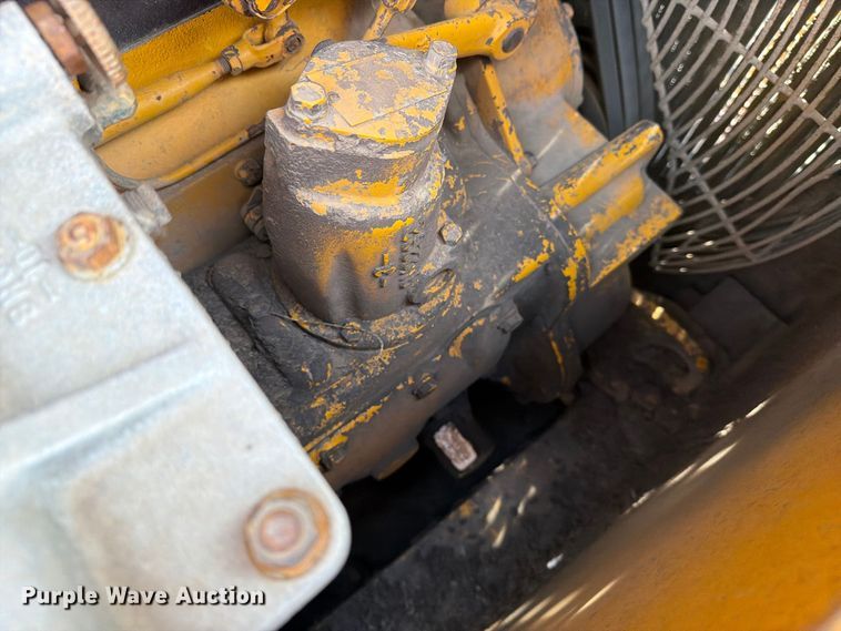 image for item FJ0521 1972 Caterpillar D8H dozer