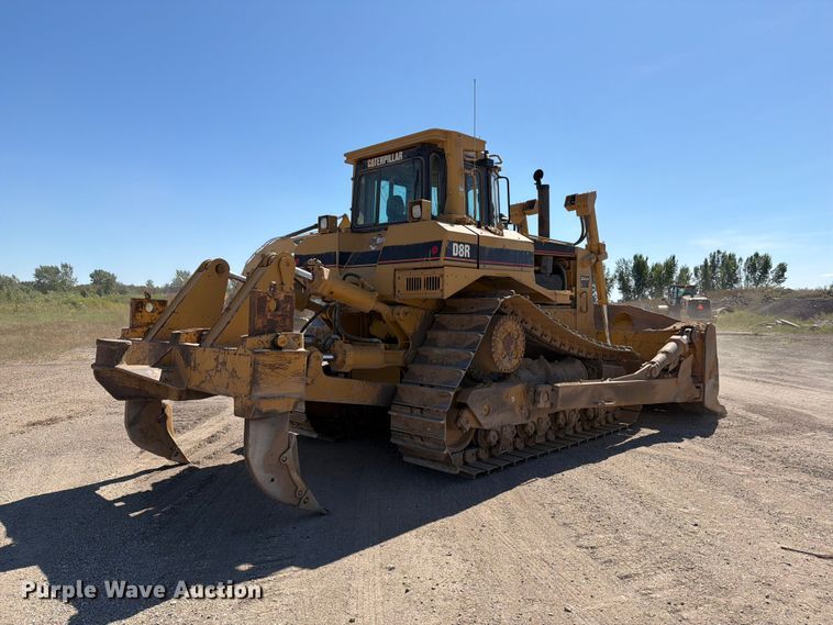 image for item FJ0524 1997 Caterpillar D8R dozer