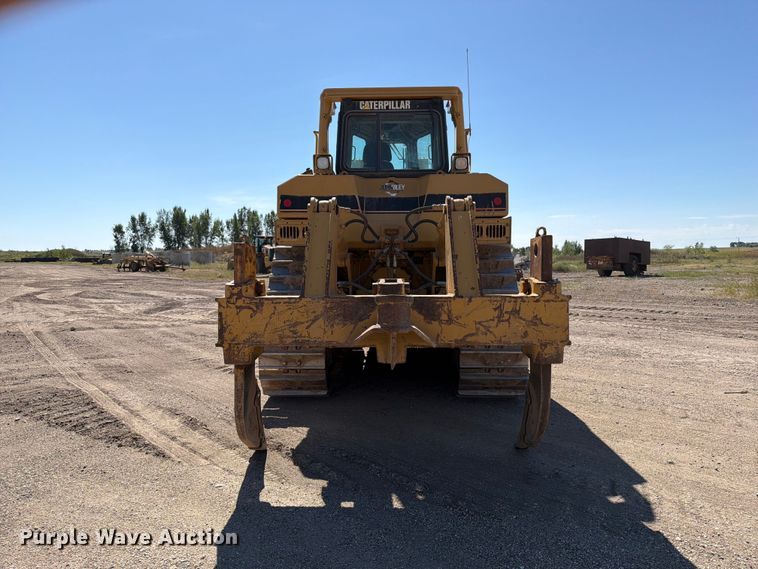 image for item FJ0524 1997 Caterpillar D8R dozer