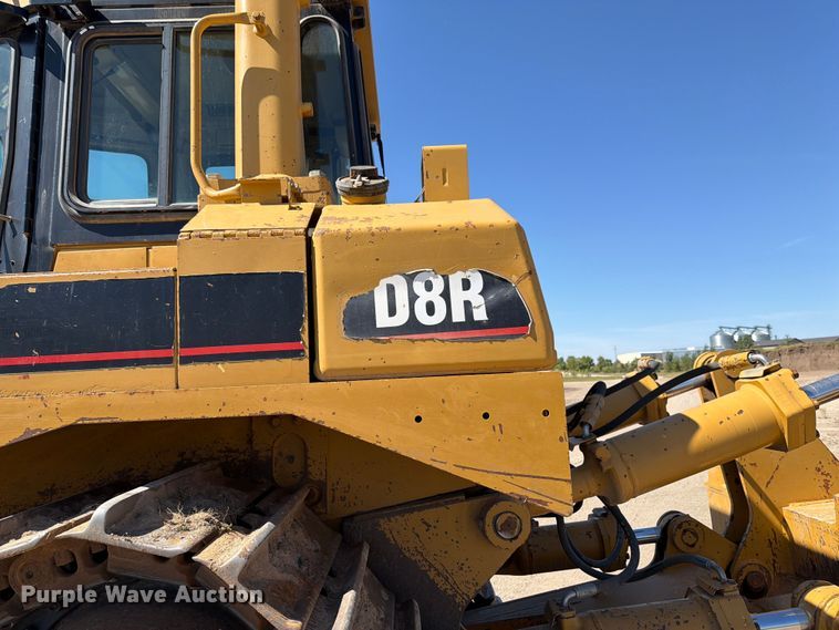 image for item FJ0524 1997 Caterpillar D8R dozer