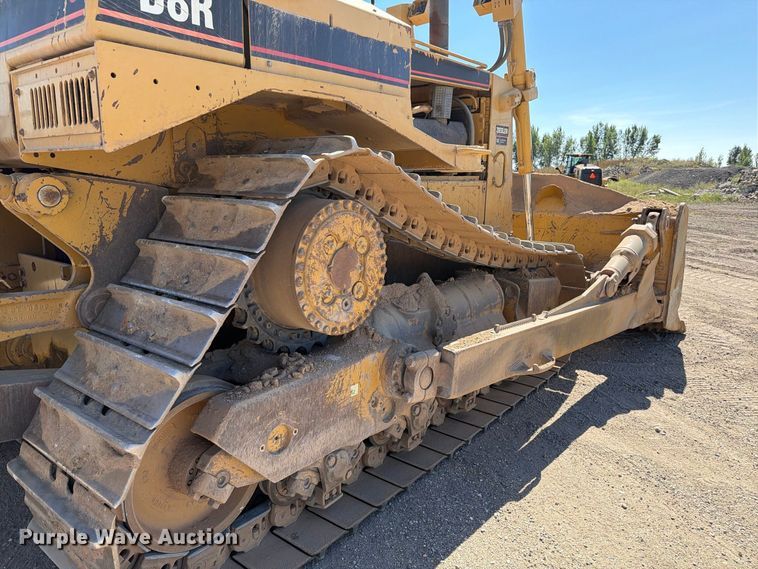 image for item FJ0524 1997 Caterpillar D8R dozer