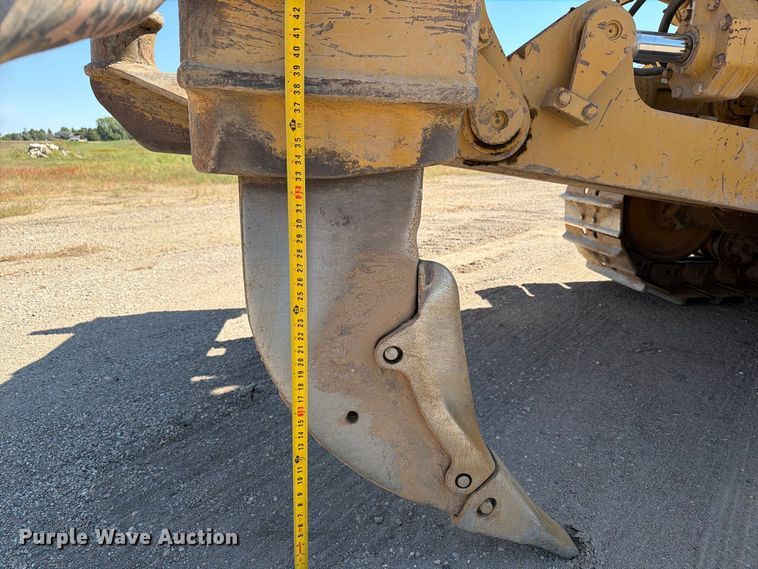 image for item FJ0524 1997 Caterpillar D8R dozer