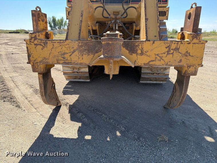 image for item FJ0524 1997 Caterpillar D8R dozer