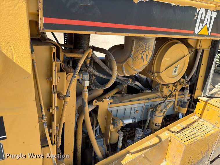 image for item FJ0524 1997 Caterpillar D8R dozer