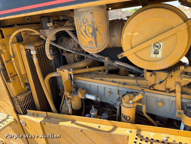 image for item FJ0524 1997 Caterpillar D8R dozer