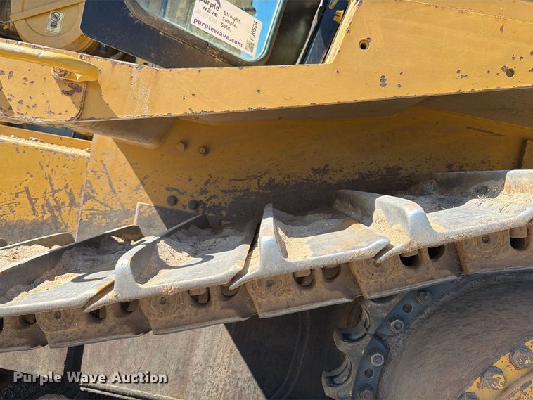 image for item FJ0524 1997 Caterpillar D8R dozer