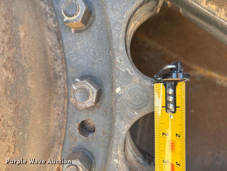 image for item FJ0524 1997 Caterpillar D8R dozer