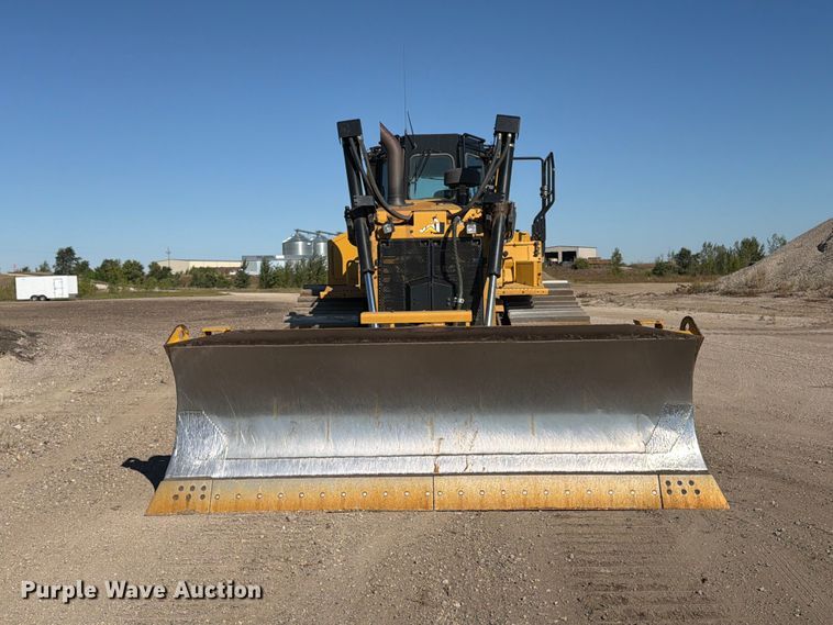 image for item FJ0525 2017 Caterpillar D6T dozer