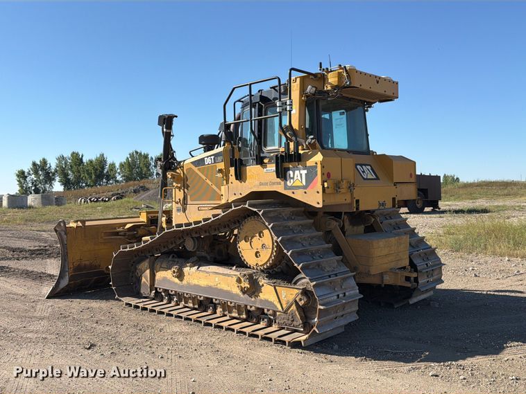 image for item FJ0525 2017 Caterpillar D6T dozer