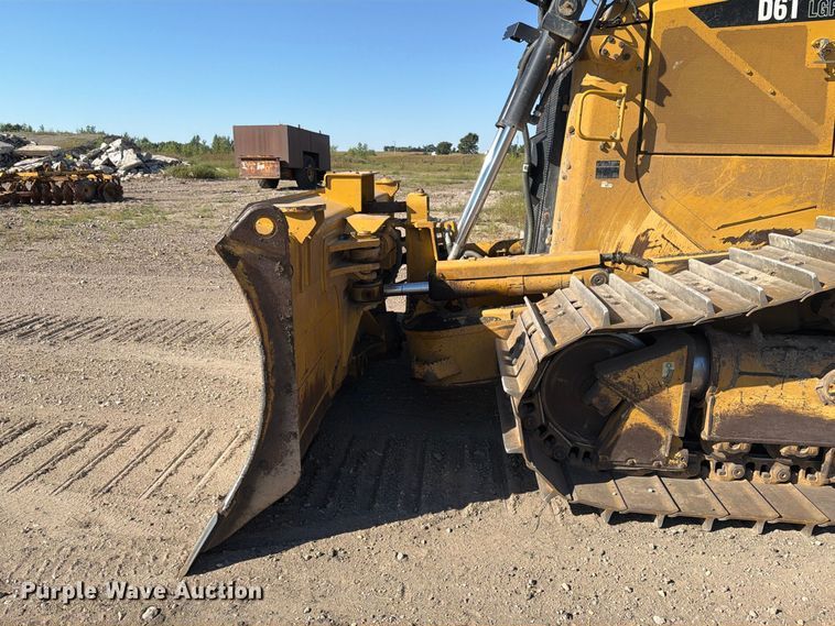 image for item FJ0525 2017 Caterpillar D6T dozer