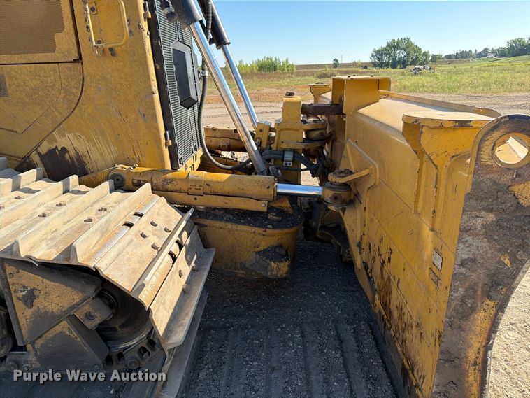 image for item FJ0525 2017 Caterpillar D6T dozer