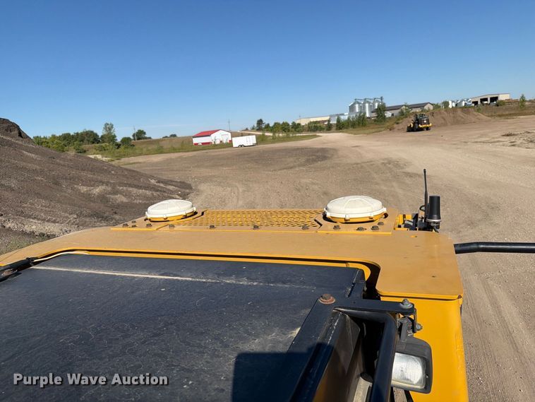 image for item FJ0525 2017 Caterpillar D6T dozer