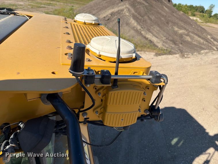 image for item FJ0525 2017 Caterpillar D6T dozer