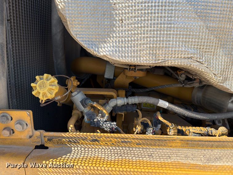 image for item FJ0525 2017 Caterpillar D6T dozer