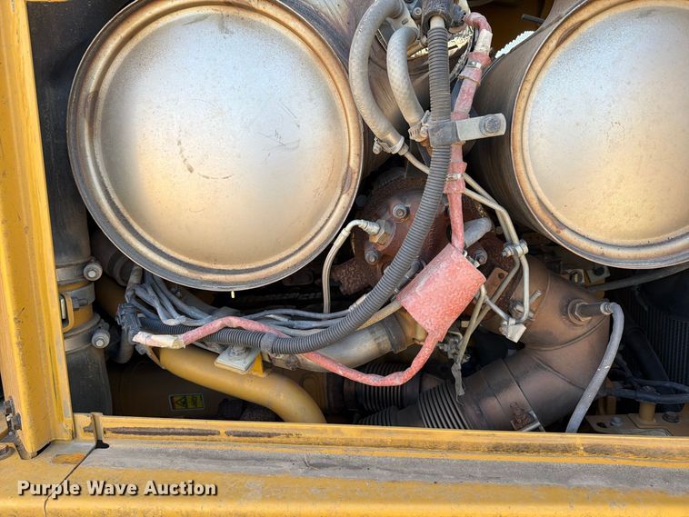 image for item FJ0525 2017 Caterpillar D6T dozer