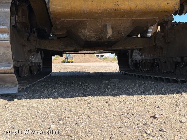 image for item FJ0525 2017 Caterpillar D6T dozer