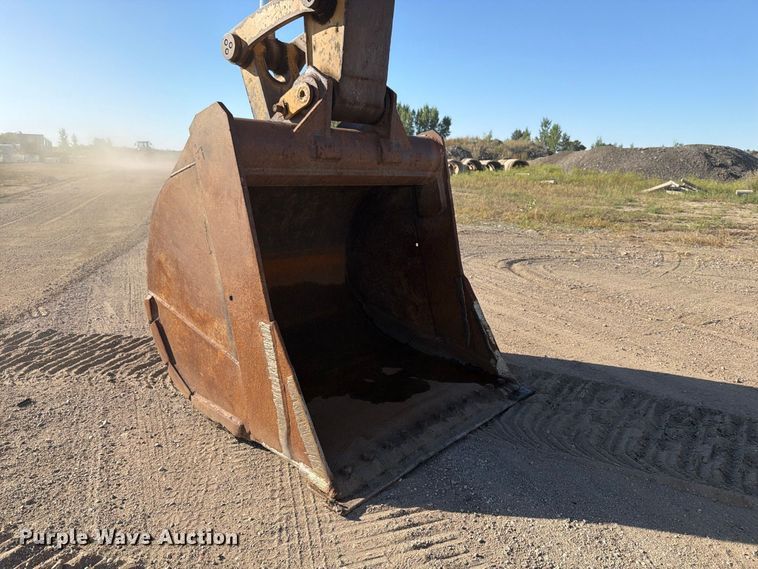 image for item FJ0527 2008 Caterpillar 345D excavator