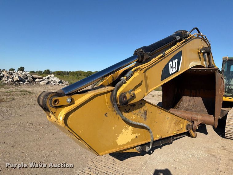 image for item FJ0527 2008 Caterpillar 345D excavator