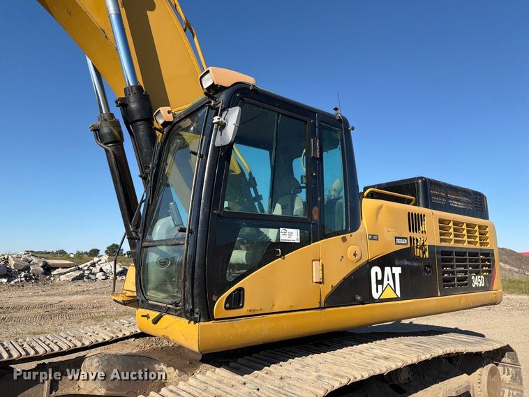 image for item FJ0527 2008 Caterpillar 345D excavator