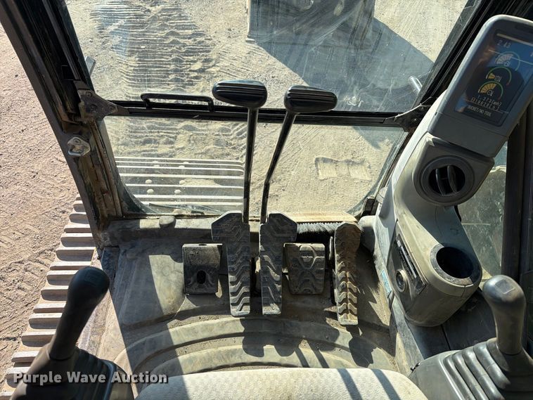image for item FJ0527 2008 Caterpillar 345D excavator