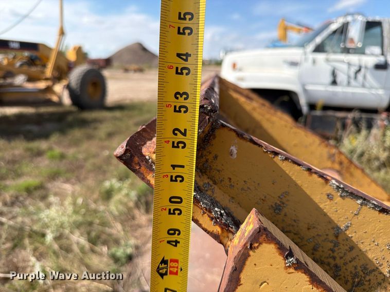 image for item FJ0528 Wheel loader bucket