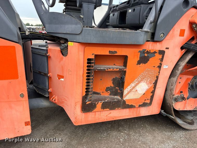 image for item FK1498 2010 Hamm HD120 double drum vibratory roller