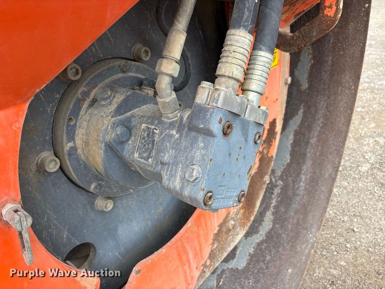 image for item FK1498 2010 Hamm HD120 double drum vibratory roller