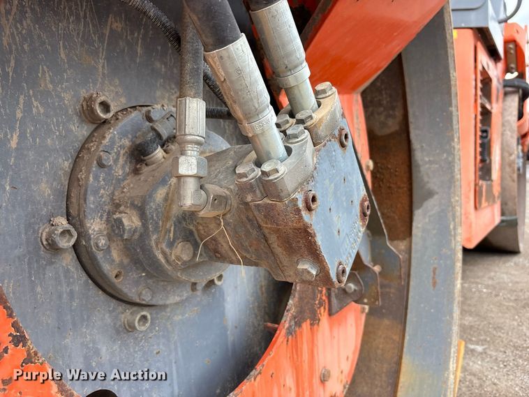 image for item FK1498 2010 Hamm HD120 double drum vibratory roller