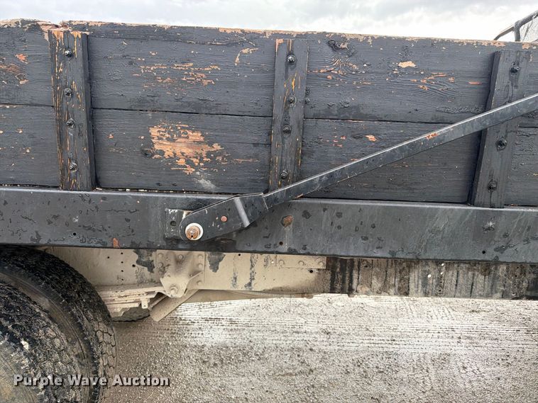 image for item FK3462 1998 GMC C6500 dump flatbed truck