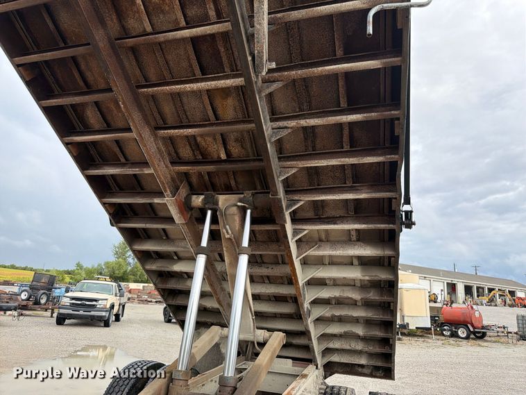 image for item FK3462 1998 GMC C6500 dump flatbed truck