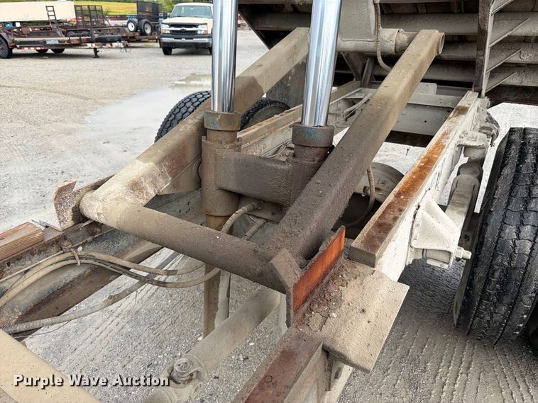 image for item FK3462 1998 GMC C6500 dump flatbed truck
