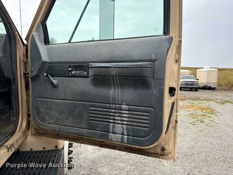 image for item FK3462 1998 GMC C6500 dump flatbed truck