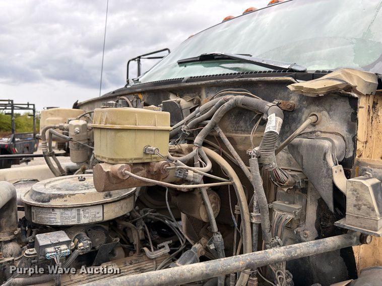 image for item FK3462 1998 GMC C6500 dump flatbed truck