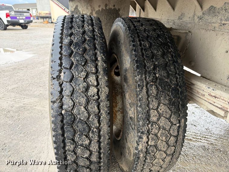 image for item FK3462 1998 GMC C6500 dump flatbed truck