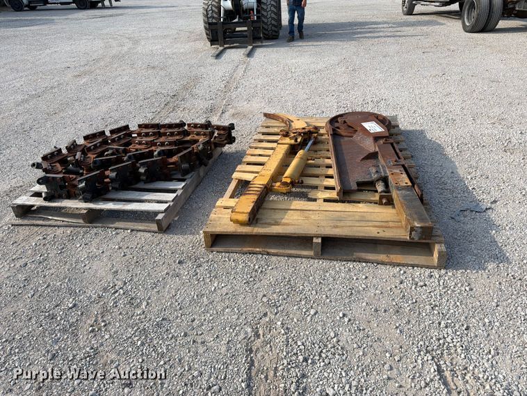 image for item FK3647 Vermeer trencher parts