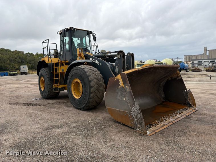 image for item FK3690 2014 John Deere 844K wheel loader