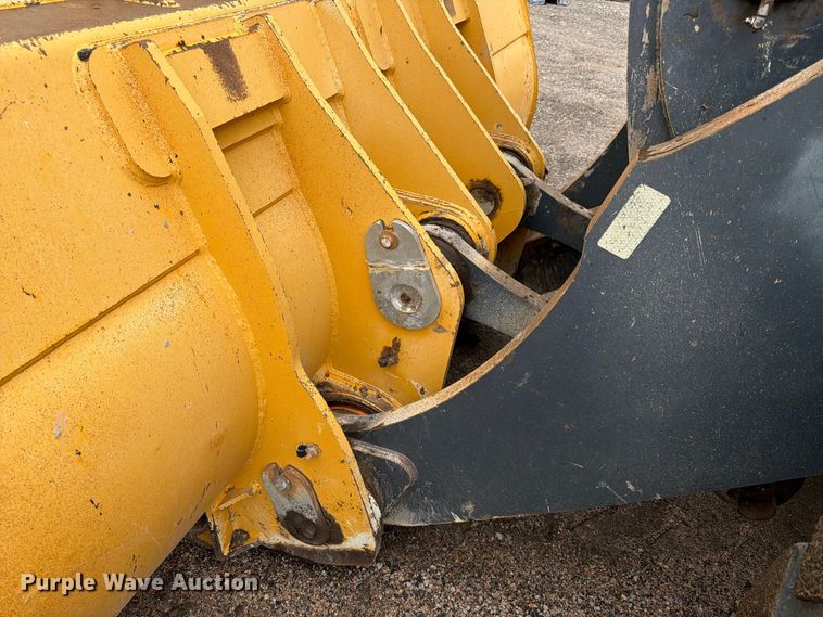 image for item FK3690 2014 John Deere 844K wheel loader
