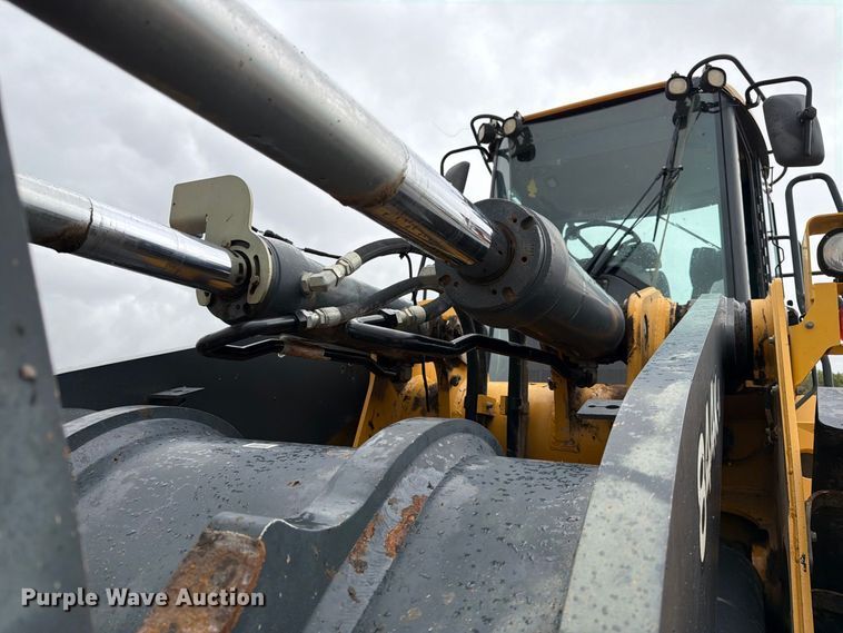image for item FK3690 2014 John Deere 844K wheel loader