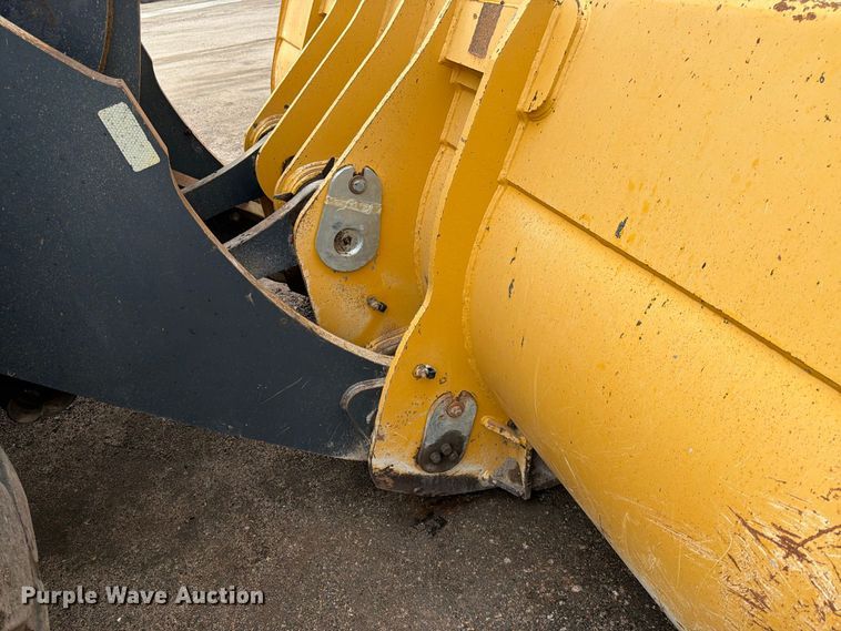 image for item FK3690 2014 John Deere 844K wheel loader
