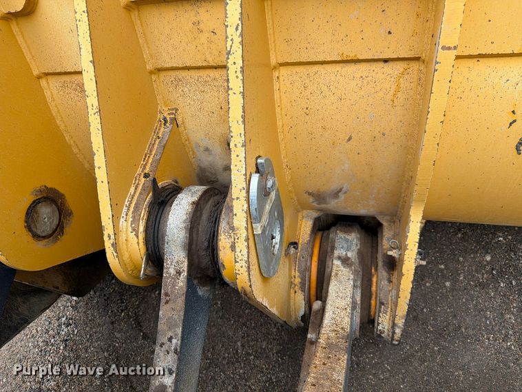 image for item FK3690 2014 John Deere 844K wheel loader